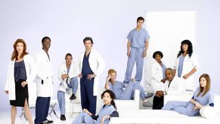 Aufnahme des Greys-Anatomy Casts 2005 (Foto: IMAGO / Ronald Grant)