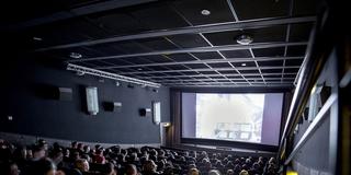 Schulkinder im Kino bei einer pädagogisch begleiteten Filmvorführung (Foto: picture alliance / David Ebener/dpa | David-Wolfgang Ebener)