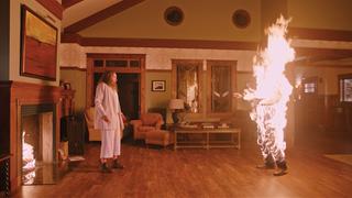 Annie (Toni Collette) erlebt ihren persönlichen Albtraum in einer Szene des Films "Hereditary _ Das Vermächtnis" (Foto: picture alliance/dpa)