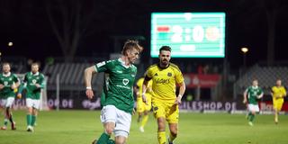 FC Schweinfurt 05 - 1.FC Saarbrücken v.l. Thomas Meißner (1.FC Schweinfurt 05) Kasim Rabihic (1.FC Saarbruecken) (Foto: IMAGO / Jan Huebner)