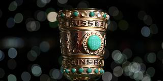 Der DFB-Pokal (Foto: dpa/Ina Fassbender)