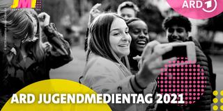 Foto mit mehreren Mädchen und der Aufschrift "ARD Jugendmedientag 2021" (Foto: WDR/mauritius images/Maskot)