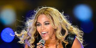 US-Sängerin Beyonce gibt ein Konzert. (Foto: picture alliance / Larry W. Smith/EPA/dpa | Larry W. Smith)