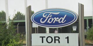 Ford-Logo beim Ford-Werk in Saarlouis (Foto: SR)