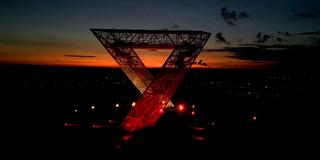 Saarpolygon leuchtet in der Dunkelheit (Foto: SR)