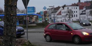 Autos an einer Kreuzung  (Foto: SR)