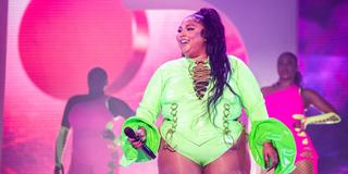 Lizzo auf der Bühne. (Foto: picture alliance / Captital Pictures | Chris Tuite/IS/MPI)