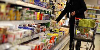 Einkauf im Supermarkt (Foto: picture alliance / dpa | Oliver Berg)