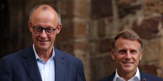 Bundeskanzler Friedrich Merz und der französische Präsident Emmanuel Macron (Foto: picture alliance / abaca | Cruz Manon/Pool/ABACA)