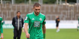 Der Fußballer Amar Suljić im Trikot des FC Homburg (Foto: picture alliance / Fußball-News Saarland | Sebastian Bach)