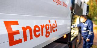 „Energie“ steht auf einem Tankfahrzeug (Foto: picture alliance/dpa/Deutsche Presse-Agentur GmbH | Jens Büttner)