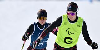 Paralympische Winterspiele: Johanna Recktenwald und Guide Emily Weiss (Foto: picture alliance/dpa | Martin Schutt)
