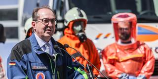 Alexander Dobrindt (Bundesinnenminister) spricht beim Bundesamt für Bevölkerungsschutz und Katastrophenhilfe. (Foto: picture alliance/dpa | Oliver Berg)