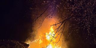 Fahrzeugbrand in Garage (Foto: Wehrführer: Michael Schrögler, Nico Pawendenat )