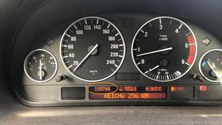 Kilometerstand auf dem Tacho eines Autos (Foto: Jana aus Dudweiler (angefragt per WhatsApp))