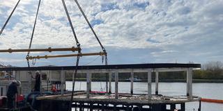 Bergung der „Riverlady“ aus der Saar (Foto: Lisa Krauser / SR)