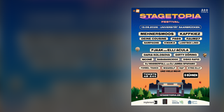 Die Acts, die auf dem Stagetopia spielen, stehen auf einem blauen Plakat geschrieben. (Foto: A++ Eventmanagement)