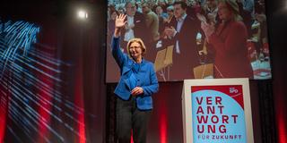Ministerpräsidentin Anke Rehlinger beim politischen Aschermittwoch der SPD 2026 (Foto: BeckerBredel)