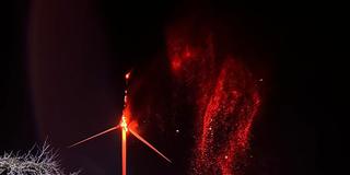 Brennendes Windrad bei Losheim (Foto: Feuerwehr Losheim)