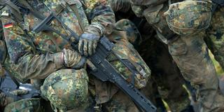 Bundeswehrsoldaten (Foto: dpa / Stefan Sauer)
