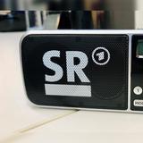 Dieses DAB+ Radio mit SR-Logo könnt ihr gewinnen. (Foto: SR)
