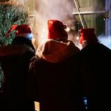 Freaky Jörn mit dem kleinsten Weihnachtsmarkt der Welt zu Gast in einer Scheune in Eppelborn. (Foto: SR/Lena Meerkötter)