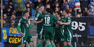 Fußballspieler des FC Homburgs jubeln nach Tor gegen FCS im Saarlandpokal (Foto: IMAGO / Fussball-News Saarland)
