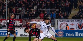 Calogero Rizzuto (1. FC Saarbruecken, 07) im Zweikampf gegen Simon Handle (Viktoria Koeln 1904, 07) (Foto: IMAGO / Eibner)