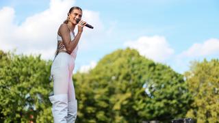 Leony auf der Bühne beim SR Ferien Open Air. (Foto: Dirk Guldner)