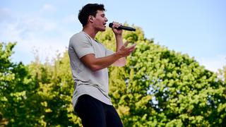 Wincent Weiss auf der Bühne beim SR Ferien Open Air. (Foto: Dirk Guldner)