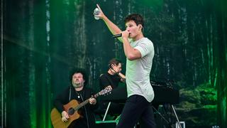 Wincent Weiss auf der Bühne beim SR Ferien Open Air. (Foto: Dirk Guldner)