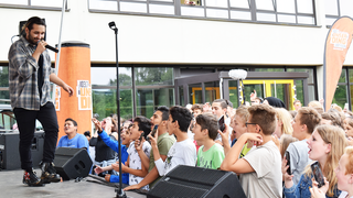 Tiavo bei der Schultour an der Gemeinschaftsschule St. Wendel (Foto: Christoph Brüwer)