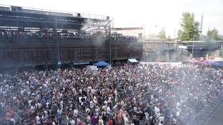 Fans auf dem Scooter-Konzert in der Völklinger Hütte (Foto: SR/Christian Walter)