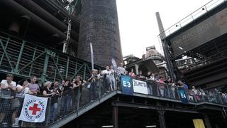 Fans auf dem Scooter-Konzert in der Völklinger Hütte (Foto: SR/Christian Walter)