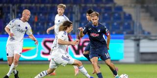 Tim Civeja (FCS) und Luka Djuric im Zweikampf (Foto: IMAGO / foto2press)