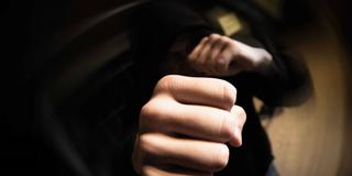 Symbolbild. Kriminalität, Raub und Überfall (Foto: IMAGO / vmd-images / Simon Adomat)