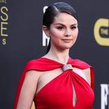 Selena Gomez im März 2022 auf dem roten Teppich. (Foto: IMAGO / NurPhoto)
