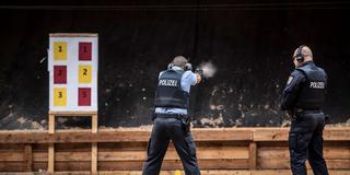 Schießübungen der Polizei (Foto: IMAGO / Michael Schick)