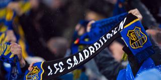 Fans des 1. FC Saarbrücken im Ludwigsparkstadion (Foto: IMAGO / eu-images)