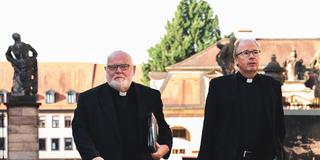 Reinhard Kardinal Marx und Bischof Stephan Ackermann  (Foto: IMAGO / Future Image)