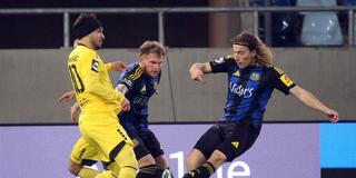 Anas Bakhat (Alemannia Aachen), Philip Fahrner und Tim Civeja (FC Saarbrücken) (Foto: IMAGO / Jan Huebner)