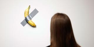 Die Banane von Maurizio Cattelan im Centre Pompidou, Metz (Foto: IMAGO / UPI Photo)