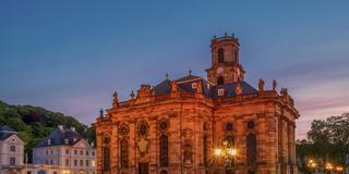 Ansicht der Ludwigskirche in Saarbrücken (Foto: IMAGO / imagebroker)
