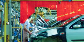 Produktion des Ford Focus in Saarlouis (Foto: IMAGO / BeckerBredel)