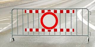 Straßensperrung (Foto: IMAGO / CHROMORANGE)