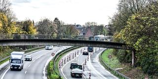 Symbolbild: Baustelle auf einer Autobahn (Foto: IMAGO / Funke Foto Services)
