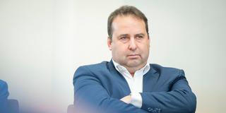 Gesundheitsminister Magnus Jung (SPD) während einer Landtagssitzung (Foto: IMAGO / BeckerBredel)