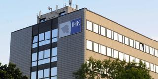 Die Industrie- und Handelskammer (IHK) des Saarlandes in Saarbrücken (Foto: IMAGO / Becker&Bredel)