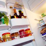Ein Kühlschrank voller Lebensmittel (Foto: dpa)