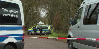 Leichenfund bei Rehlingen. Absperrung und Spurensicherung der Polizei. (Foto: SR)